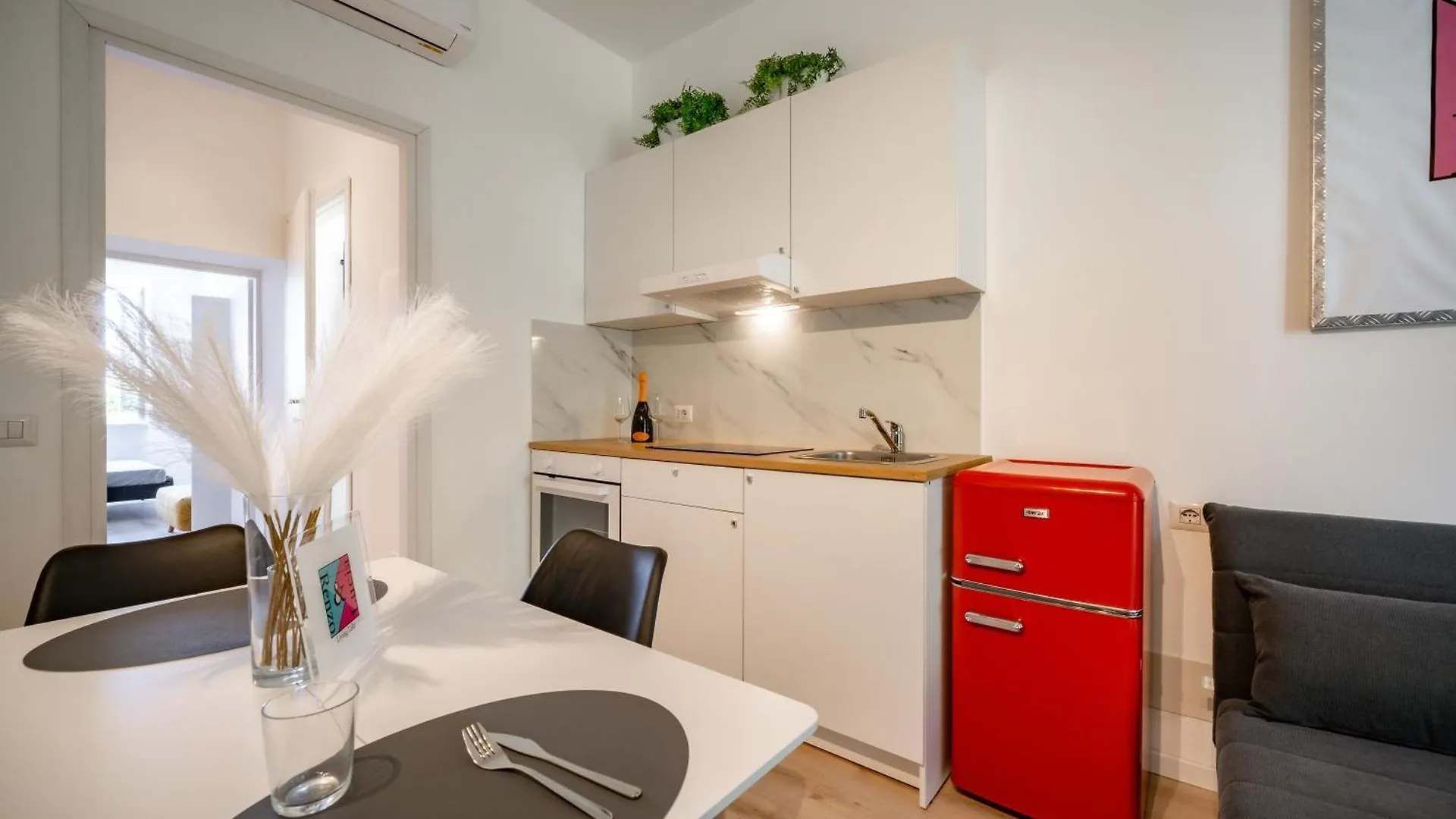 Renzo & Lucia Living Lake Malgrate Apartamento