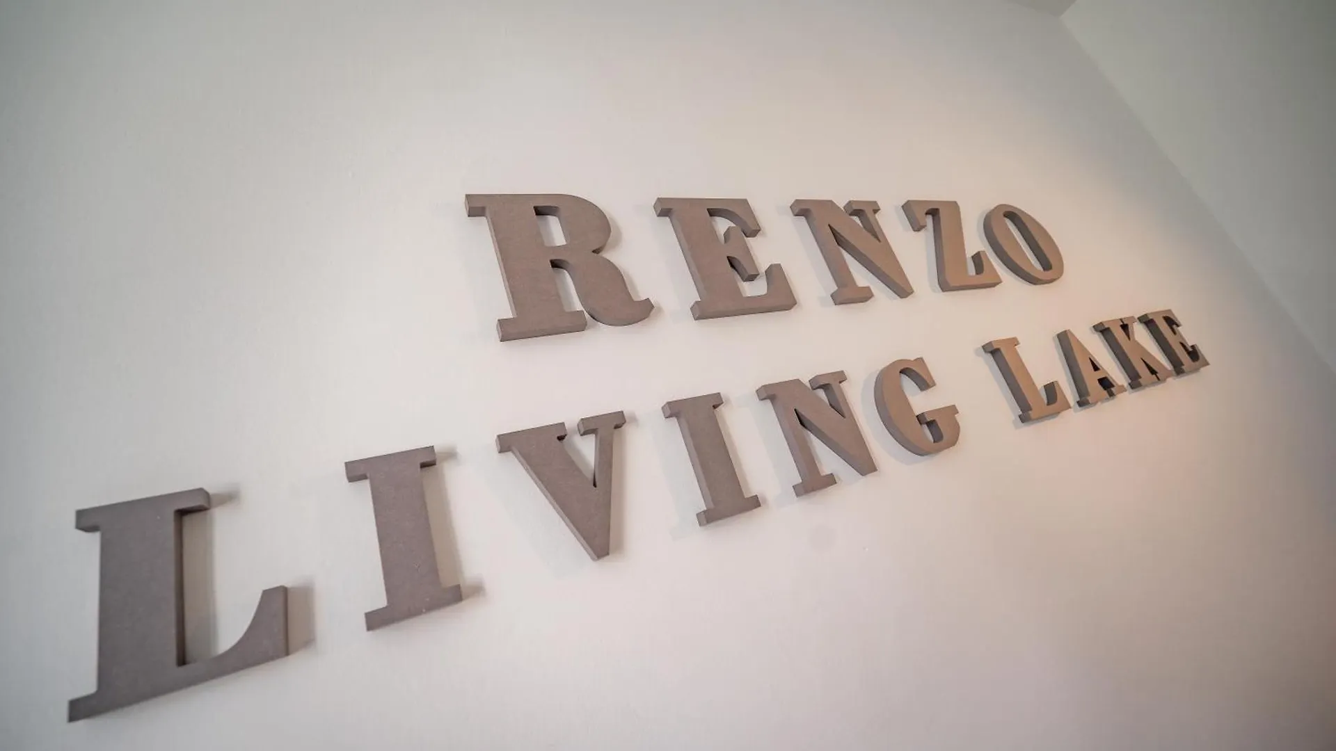Renzo & Lucia Living Lake Malgrate Apartamento